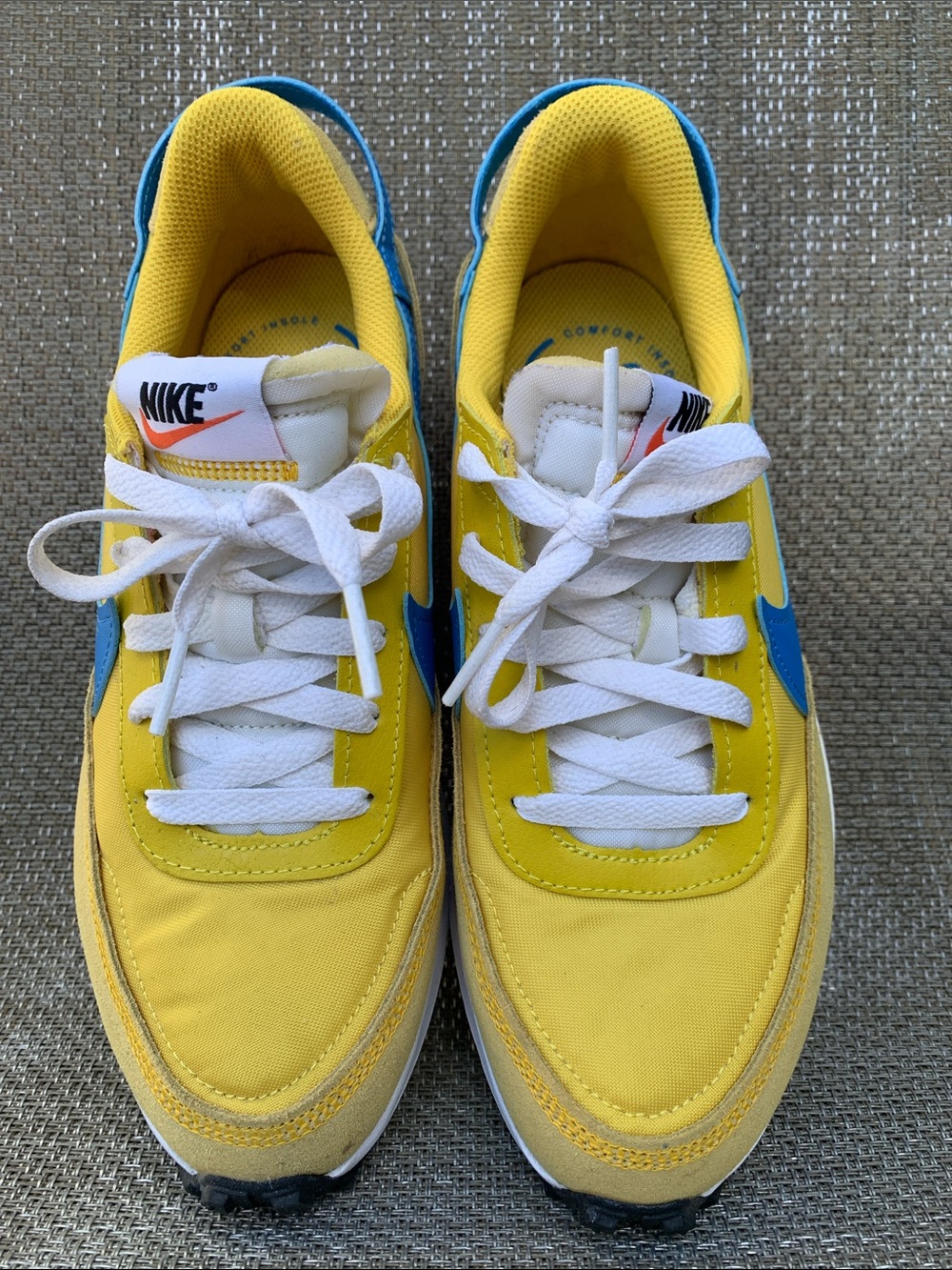 Nike Yellow and Blue Low-Top Trainers